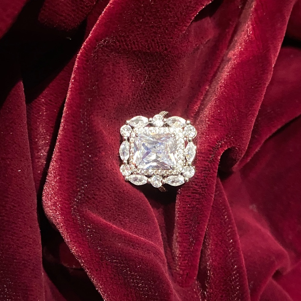 Elegant Silver Halo Cubic Zirconia Ring - Silver